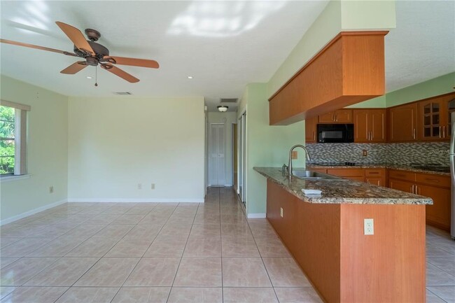 Building Photo - 3352 Netherwood Dr