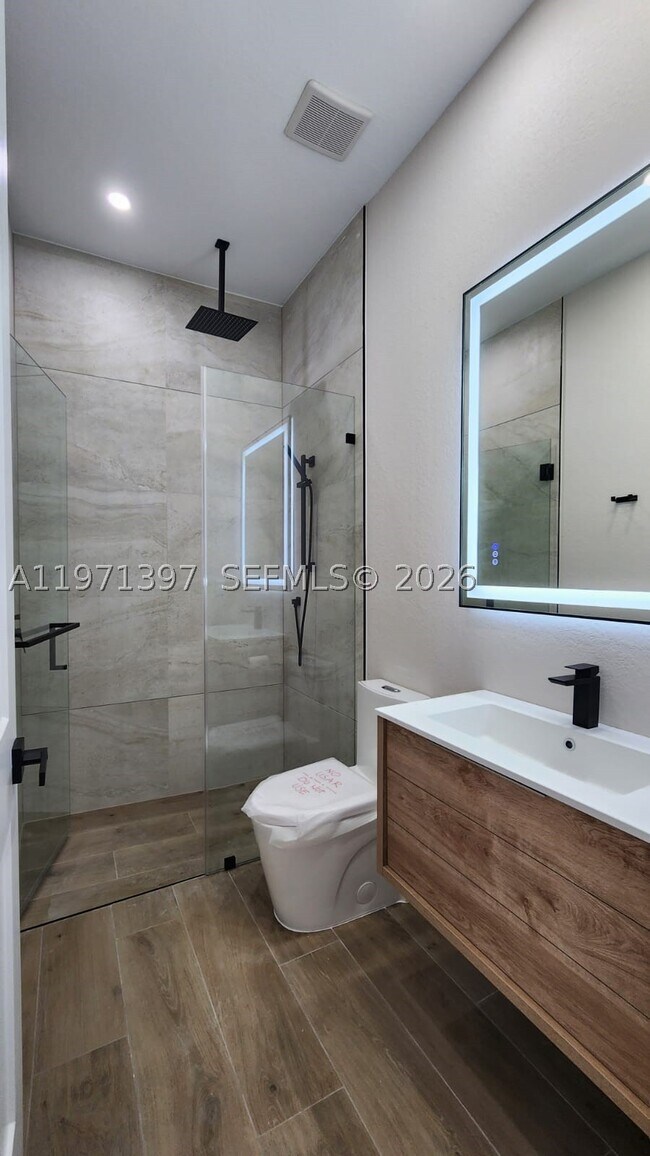 Building Photo - 47 Brig Cir E