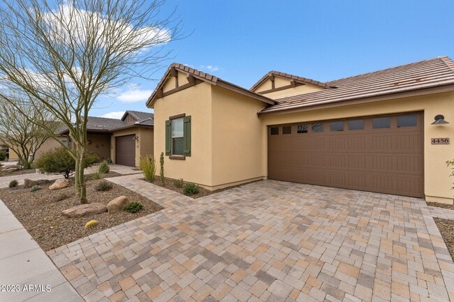 Building Photo - 4456 Covered Wagon Trl