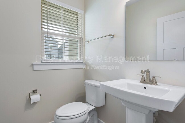 Building Photo - 1633 Bilder Ct