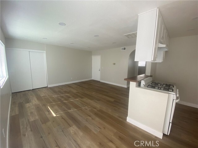 Building Photo - 18440 Desidia St.