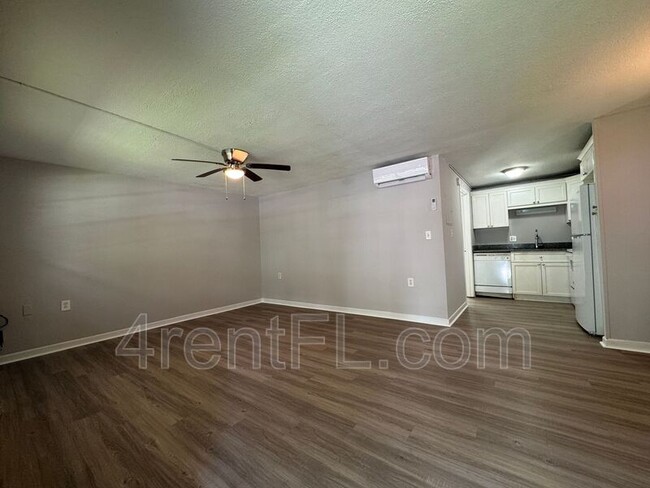 Building Photo - 2910 Rubideaux St