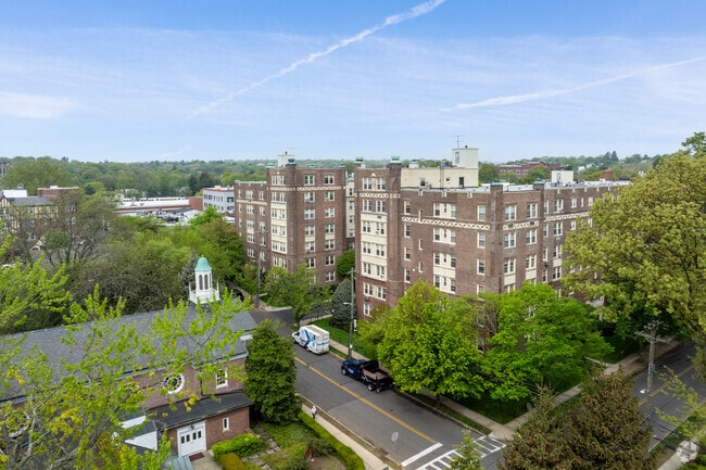 Primary Photo - Bronxville Towers Apartments