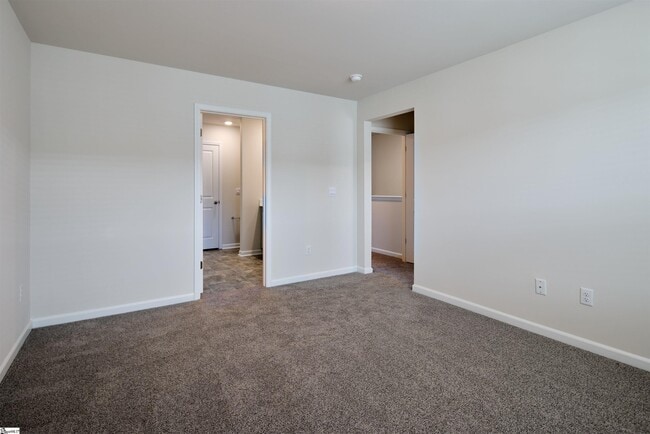 Building Photo - 753 Embark Cir
