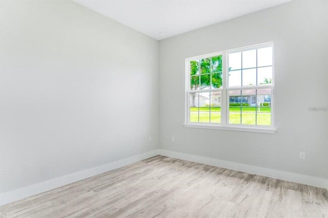 Building Photo - 4540 SW 170th Street Rd