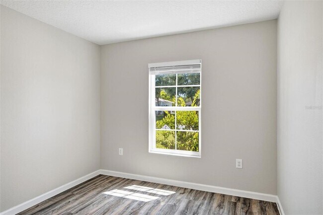 Building Photo - 64 Foxhall Ln