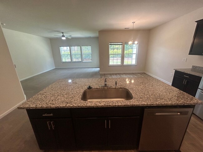 Building Photo - 198 Hampton Park Cir