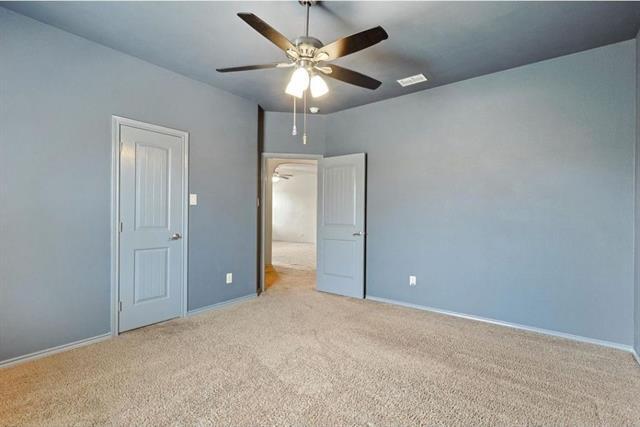 Building Photo - 15628 Carlton Oaks Dr