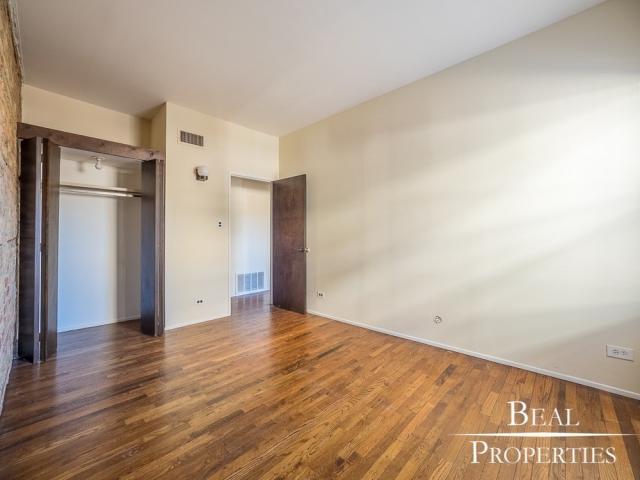 Building Photo - 2 bedroom in CHICAGO IL 60657