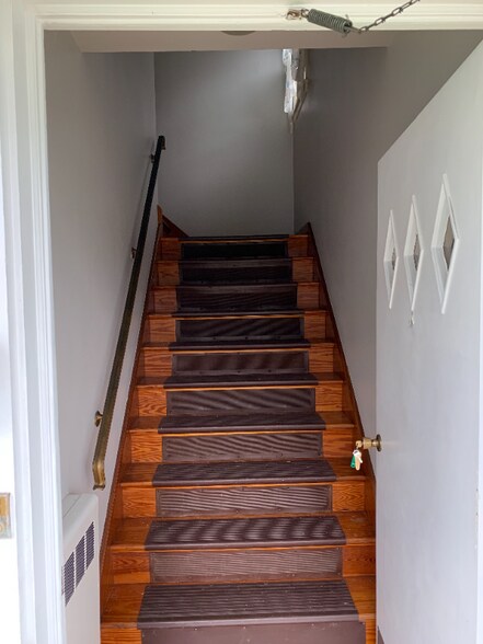 Building Photo - 307 Warren St