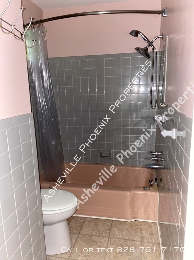 Building Photo - 36 Clarendon Road