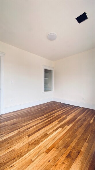 Building Photo - 96 Brayton Rd