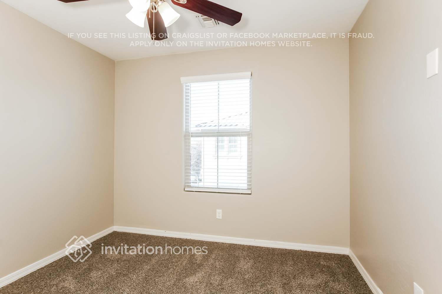 Building Photo - 227 N Scott Dr