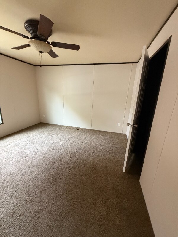 Building Photo - 367 Parker Lake Dr