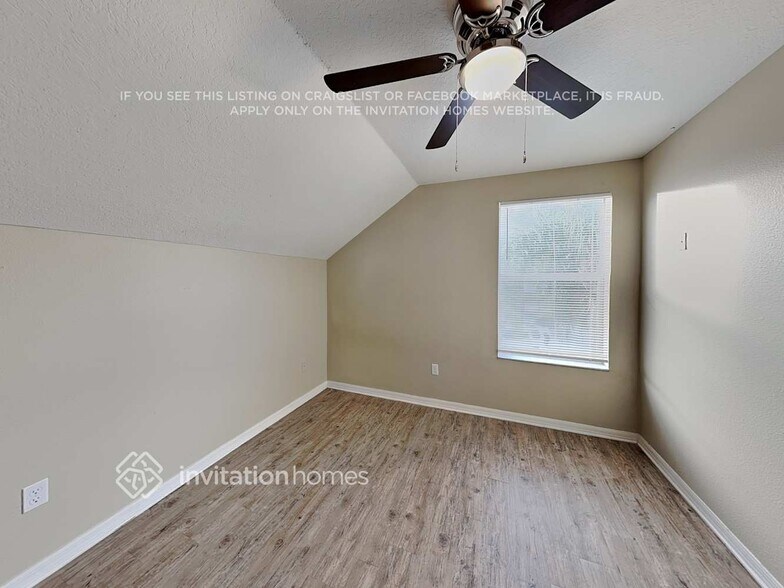 Building Photo - 10851 Newbridge Dr