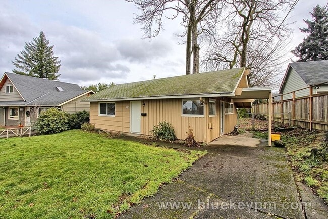 Primary Photo - 2 Bed, 1 Bath Home in St. Johns near George Park