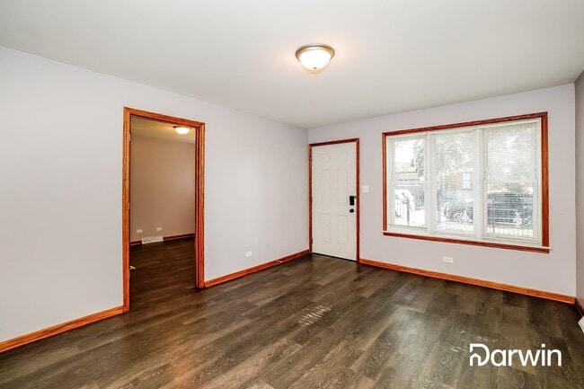 Building Photo - 4507 S Laporte Ave, Chicago, IL 60638