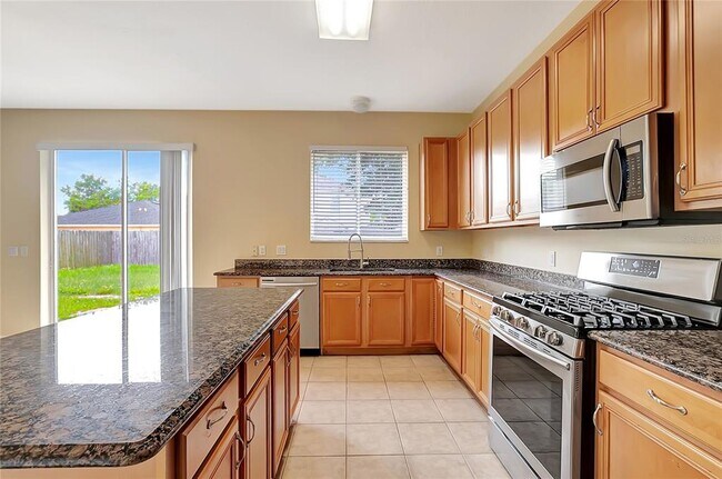 Building Photo - 6767 Waterton Dr