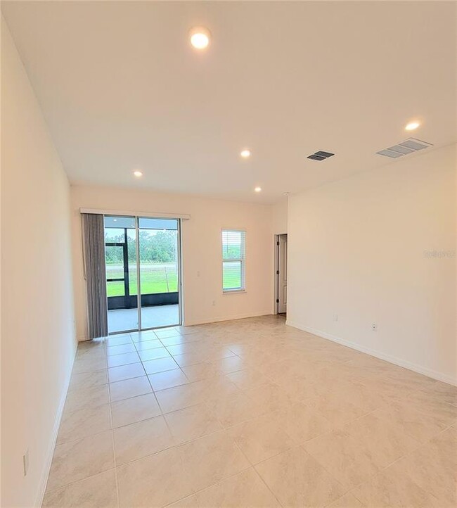 Building Photo - 3984 Sagefield Dr