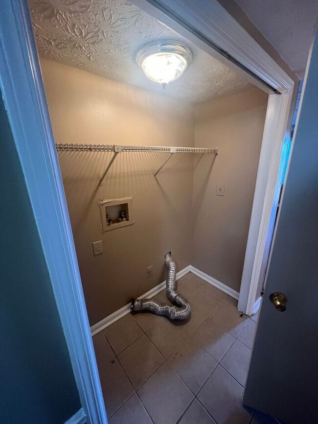 Building Photo - !!!WARNING: AVOID SCAMS CONFIRM RENTAL AT ...