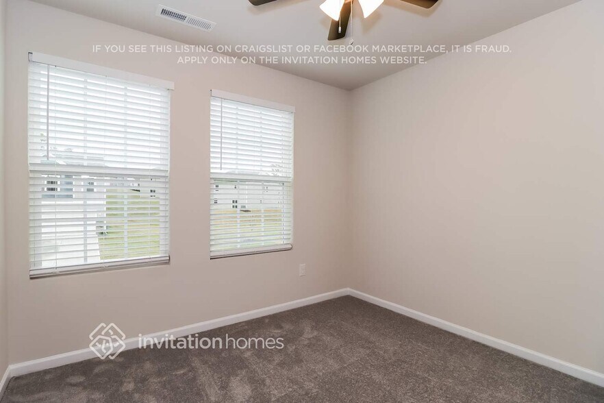 Building Photo - 133 Hazelnut Wy