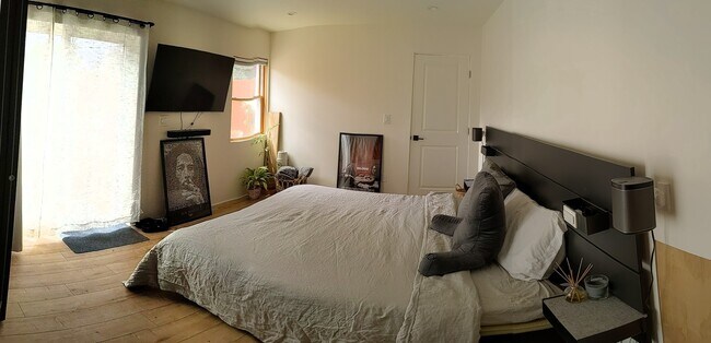 Building Photo - 820 46th St