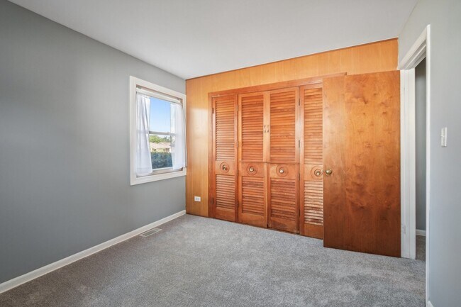 Building Photo - 116 Tower Ln