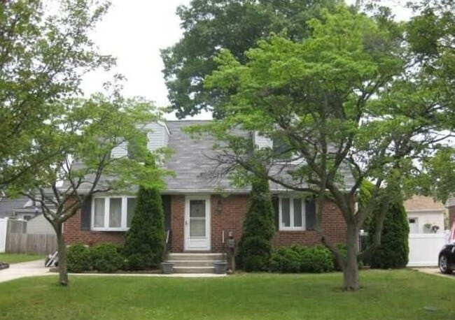 Primary Photo - 6 Terrace Ct
