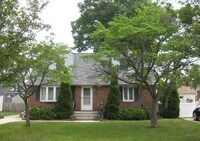 Building Photo - 6 Terrace Ct