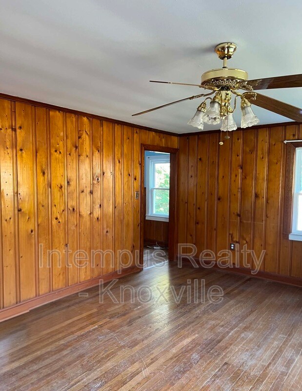 Building Photo - 304 Sarvis Dr