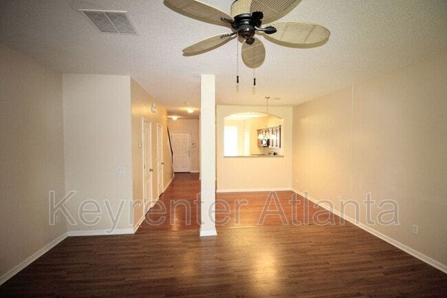 Building Photo - 1402 Bayrose Cir