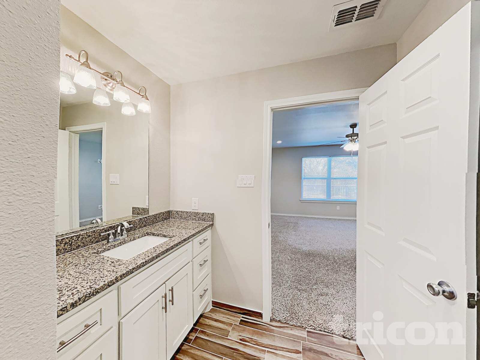 Building Photo - 10628 Lone Pine Ln