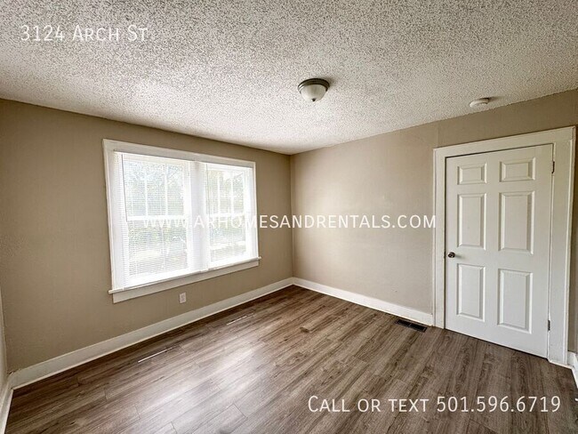 Building Photo - 3124 S Arch St