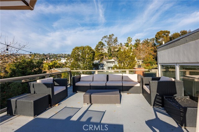 Building Photo - 548 Agate St