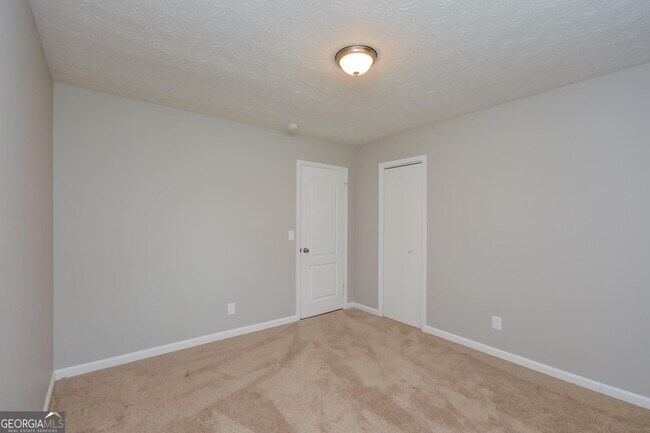 Building Photo - 2383 Corigan Cir NE