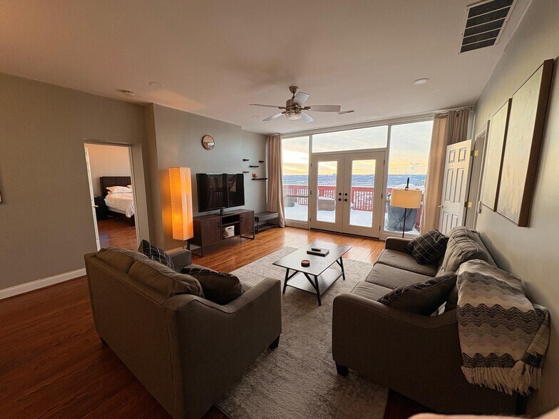 Building Photo - 1925 Auburn Ave