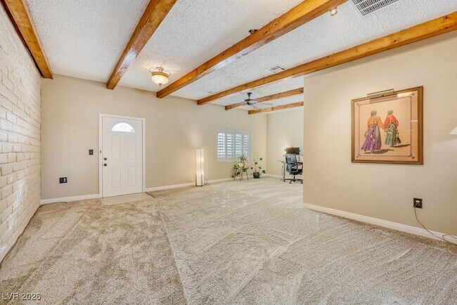 Building Photo - 1224 Sur Este Ave