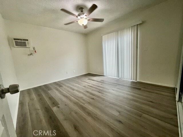 Building Photo - 685 E Vista Chino