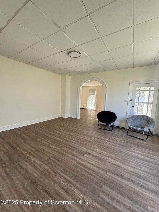 Building Photo - 1721 N Sumner Ave