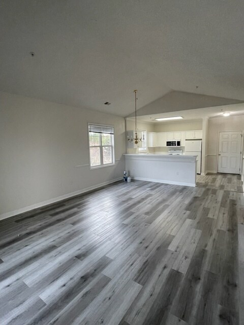 Building Photo - 701 Salleyport Dr