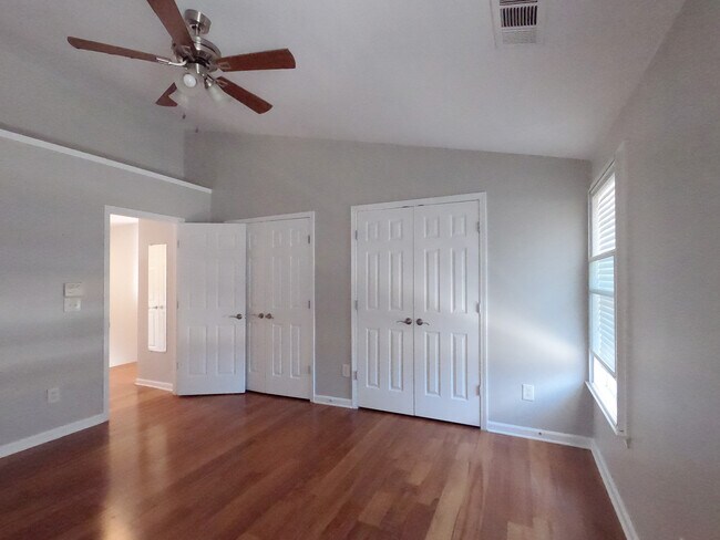 Building Photo - 213 16th St NW