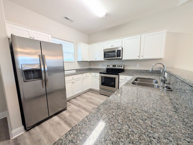 Building Photo - Kiskadee Parke - Long Term Rental, Conway SC