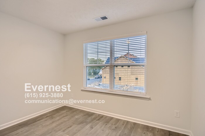 Building Photo - 130 Carver Ln