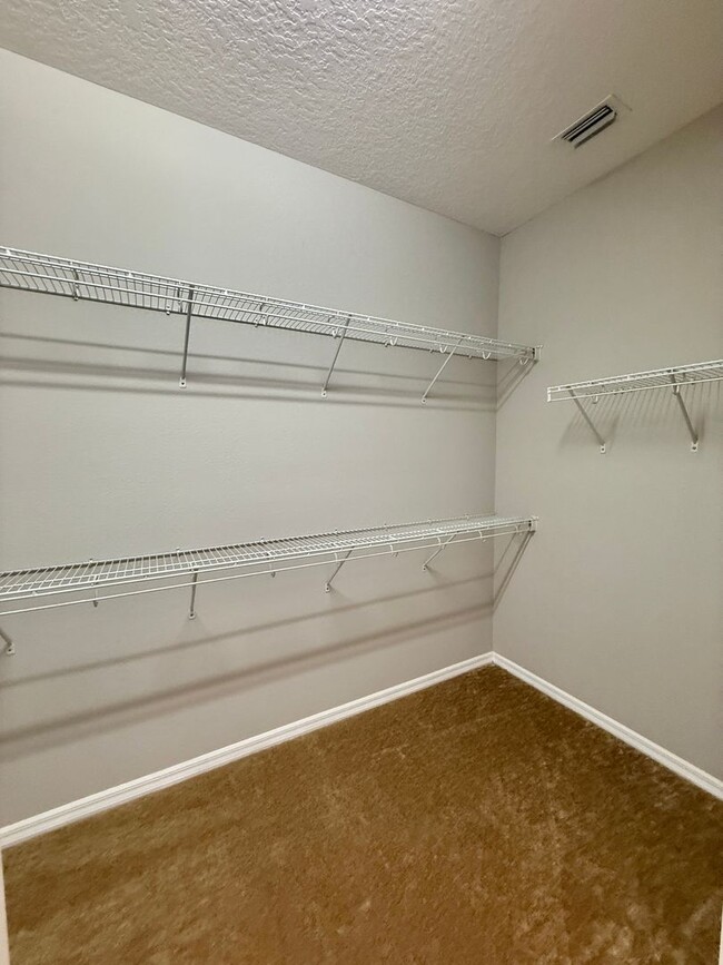 Building Photo - GORGEOUS Two Story 4/3.5 home in sought af...