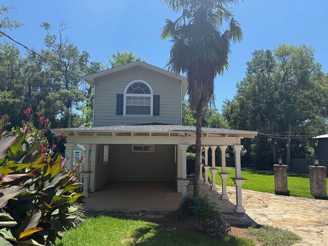 Building Photo - 1523 Grape St