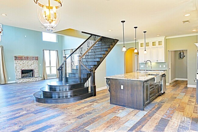 Building Photo - 10720 FM1385