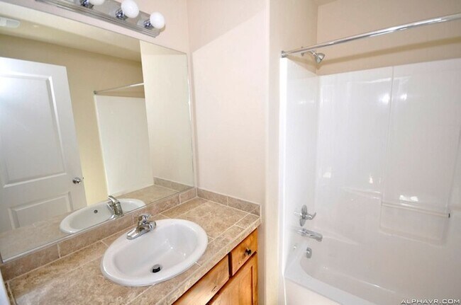 Building Photo - 16275 SW Gage Ln