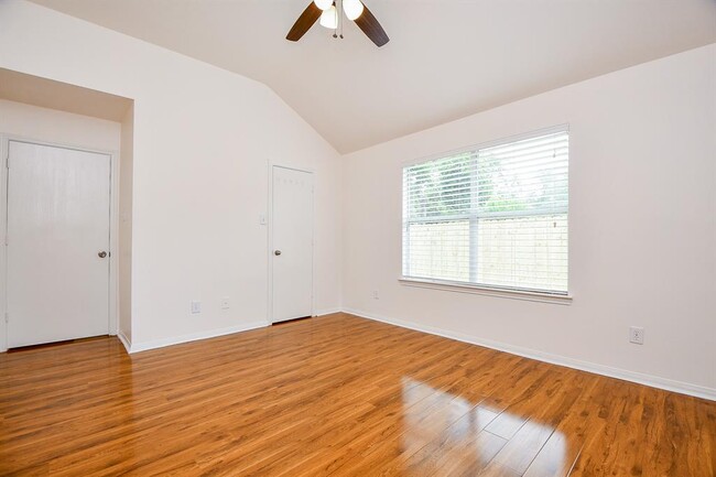 Building Photo - 16323 Woma Ct