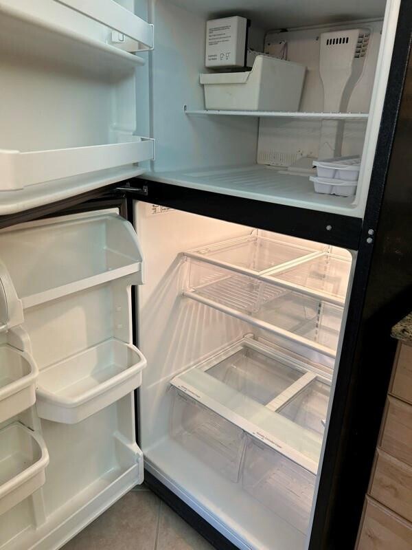 Building Photo - 5927 La Pinata Blvd