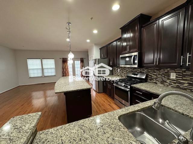 Building Photo - 7412 Wild Honey Way